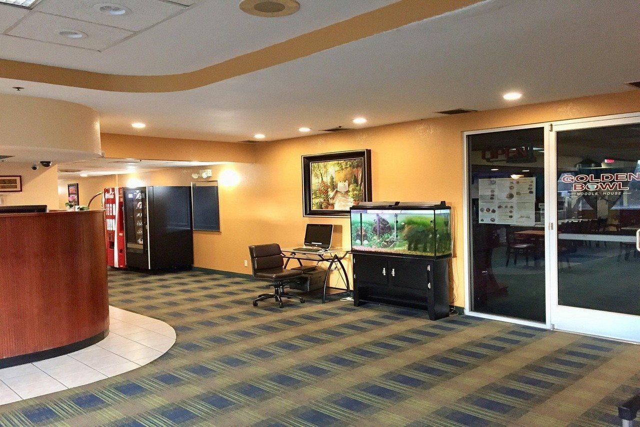 Howard Johnson By Wyndham Denver West Wheat Ridge Esterno foto
