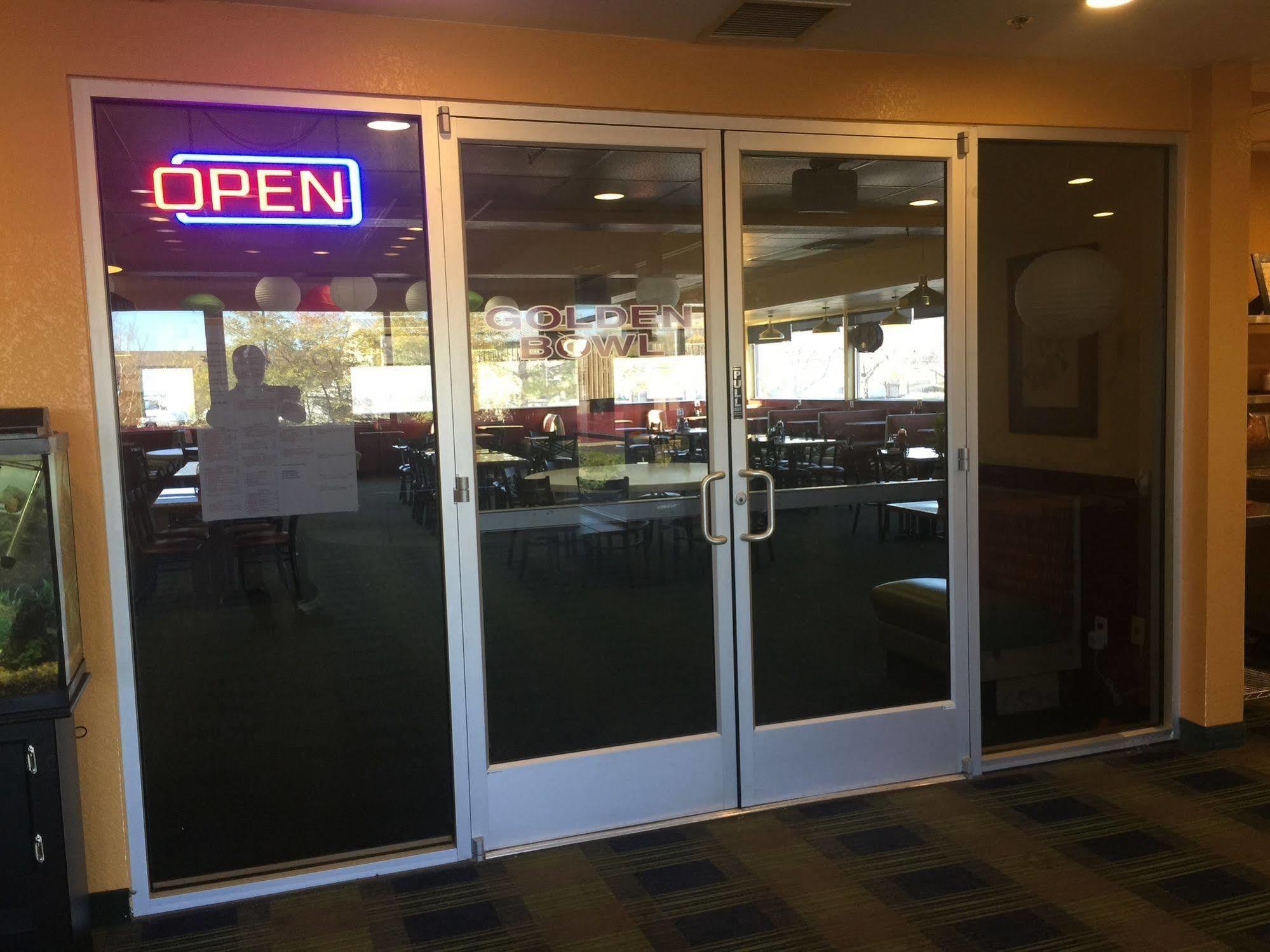 Howard Johnson By Wyndham Denver West Wheat Ridge Esterno foto