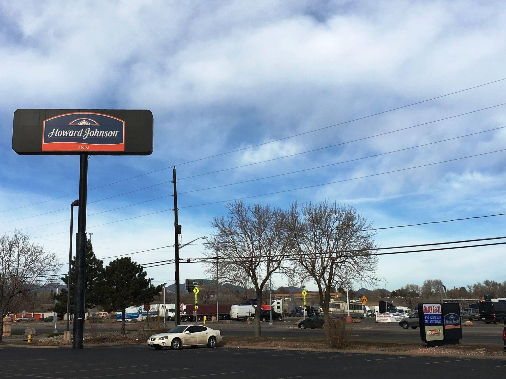 Howard Johnson By Wyndham Denver West Wheat Ridge Esterno foto