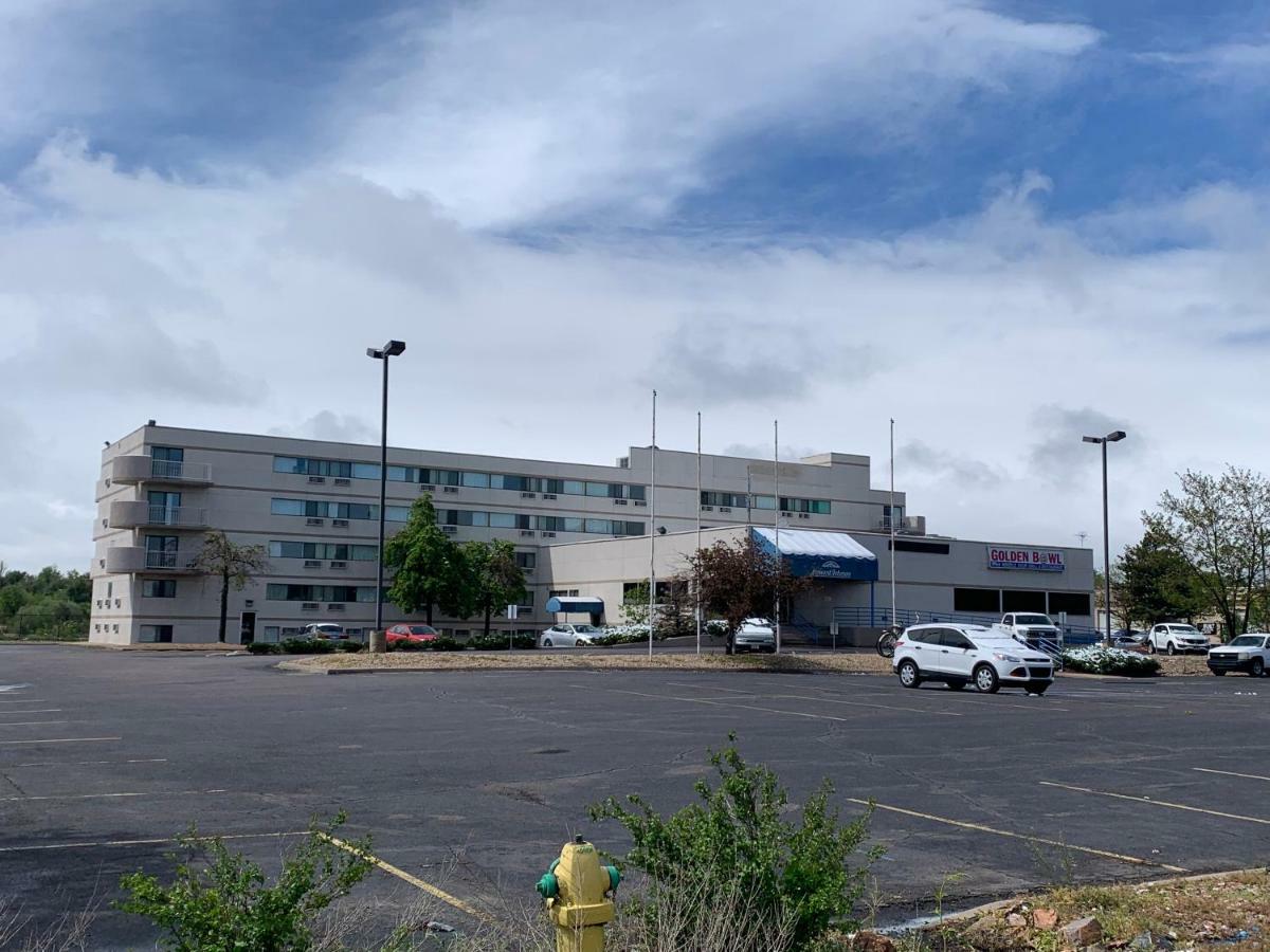 Howard Johnson By Wyndham Denver West Wheat Ridge Esterno foto